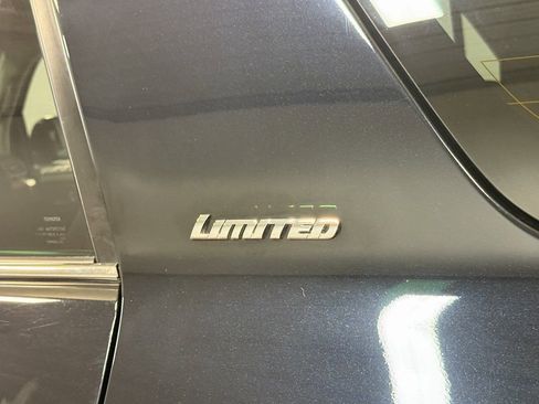 Used 2021 Toyota 4Runner Limited image 52