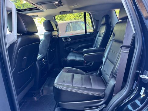 Used 2015 GMC Yukon Denali w/ Premium Package AWD/4WD image 14