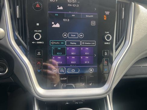 Used 2022 Subaru Outback Premium image 27