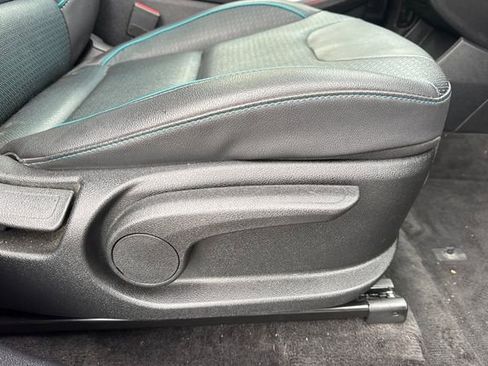 Used 2022 Kia Niro EX Premium image 22