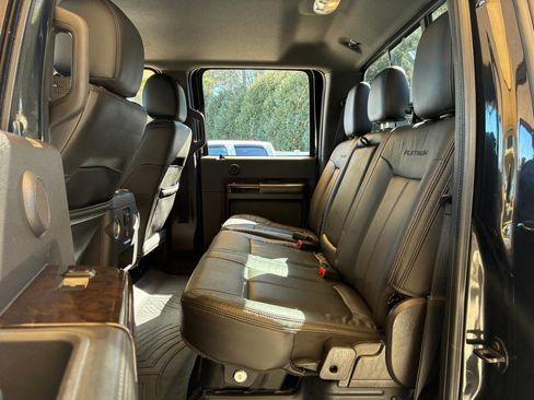 Used 2015 Ford F250 Platinum w/ FX4 Off-Road Package image 31