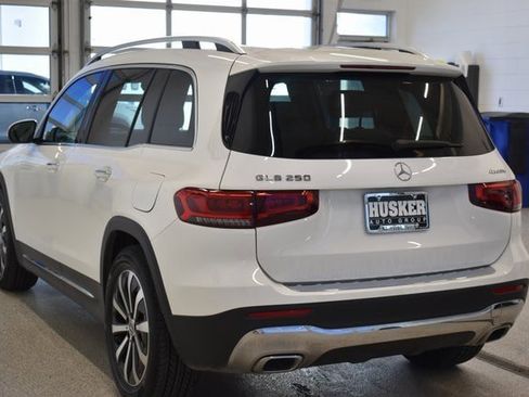 Used 2022 Mercedes-Benz GLB 250 4MATIC image 10