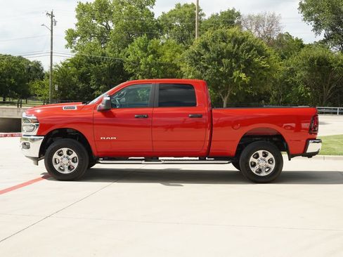 Used 2026 RAM 2500 Big Horn AWD/4WD image 2
