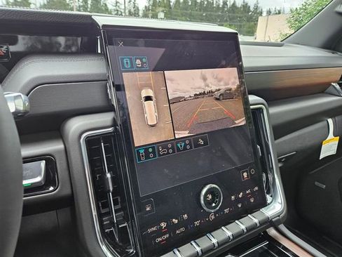 New 2026 GMC Yukon XL Denali w/ Advanced Technology Package AWD/4WD image 34