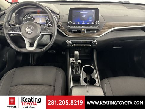 Used 2024 Nissan Altima 2.5 SV image 21