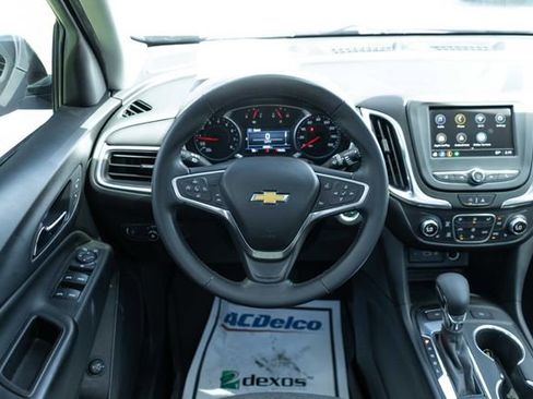 Used 2022 Chevrolet Equinox LT image 16