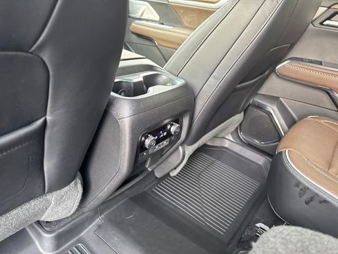 Used 2026 GMC Acadia Denali Ultimate w/ LPO, Floor Liner Package AWD/4WD image 16