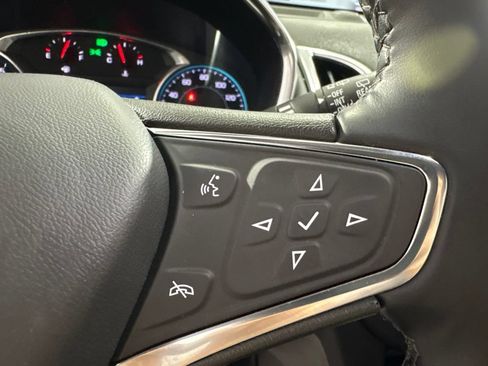 Used 2024 Chevrolet Equinox LT FWD image 38
