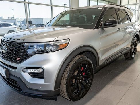 Used 2023 Ford Explorer ST w/ Equipment Group 401A image 3