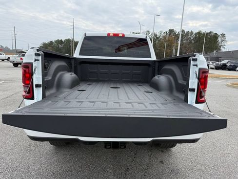 New 2026 RAM 2500 Big Horn AWD/4WD image 16