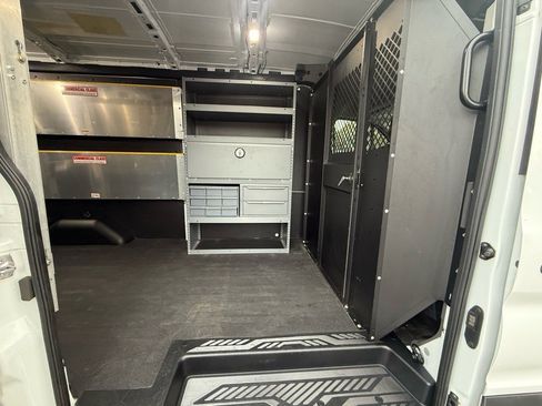 Used 2020 Ford Transit 250 Medium Roof w/ Load Area Protection Package image 27