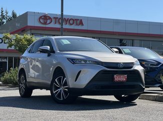 Used 2021 Toyota Venza LE image 1