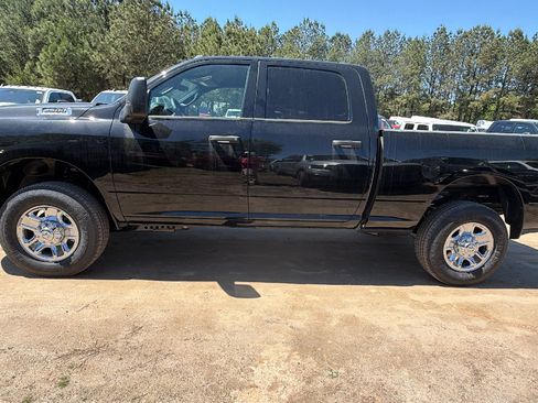 New 2026 RAM 2500 Tradesman AWD/4WD image 11