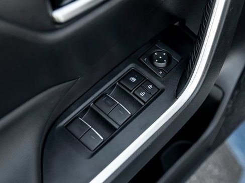 Used 2025 Toyota RAV4 XLE FWD image 13