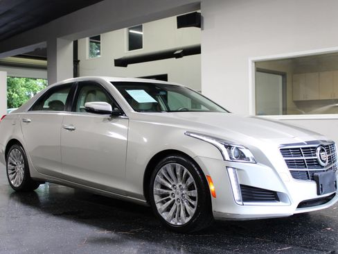 Used 2014 Cadillac CTS Luxury RWD image 1