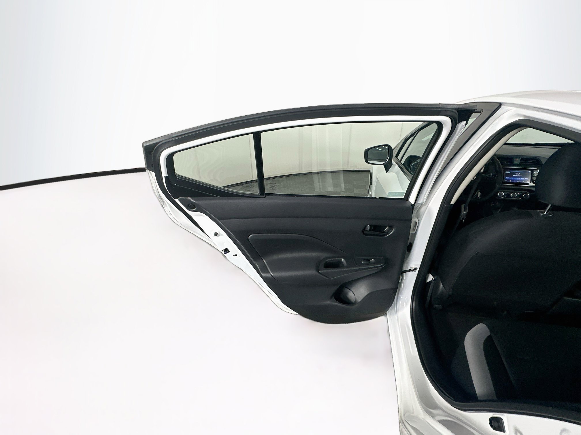 Used 2025 Nissan Versa S FWD image 24