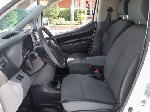 Used 2018 Nissan NV200 SV w/ Navigation Package FWD image 19