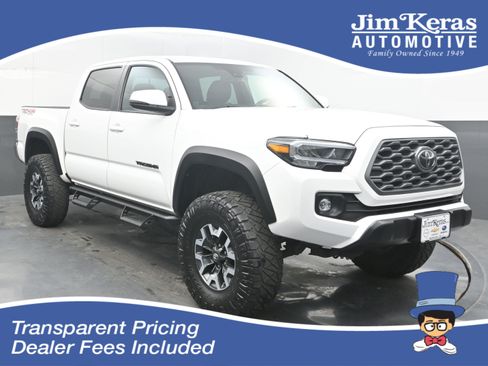 Used 2023 Toyota Tacoma TRD Off-Road AWD/4WD image 1