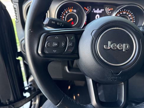 Used 2019 Jeep Wrangler Unlimited Sport S AWD/4WD image 26