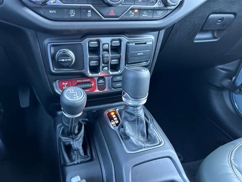 New 2026 Jeep Gladiator Mojave w/ Safety Group image 30