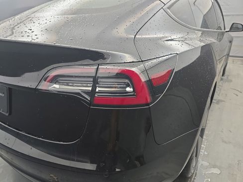 Used 2021 Tesla Model 3 Standard Range Plus RWD image 16