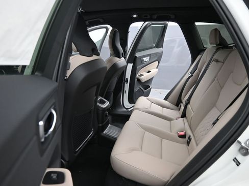 New 2026 Volvo XC60 T8 Core w/ Climate Package AWD/4WD image 22