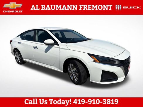 Used 2023 Nissan Altima 2.5 S FWD image 1