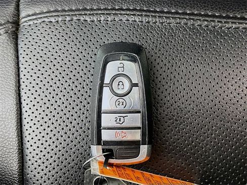 Used 2021 Ford Expedition Max Limited image 33