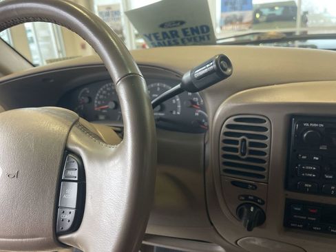 Used 2003 Ford F150 Lariat image 18