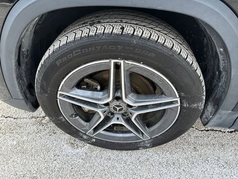 Used 2023 Mercedes-Benz GLA 250 4MATIC w/ AMG Line Exterior image 8