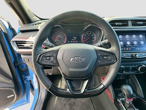 Used 2023 Chevrolet TrailBlazer RS w/ Sun and Liftgate Package AWD/4WD image 11