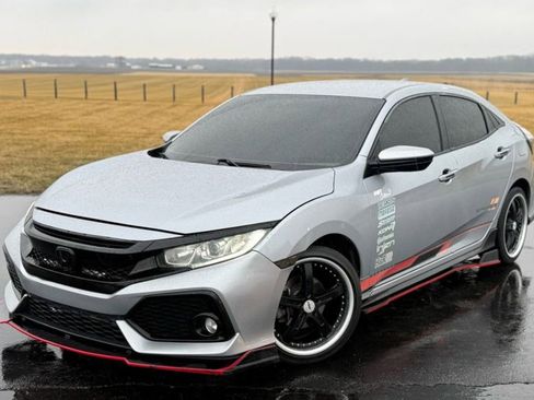 Used 2018 Honda Civic Sport image 1