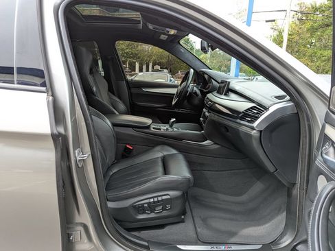 Used 2018 BMW X6 M AWD/4WD image 31
