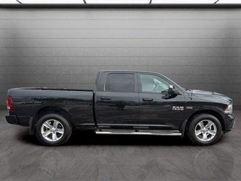 Used 2018 RAM 1500 Sport image 3