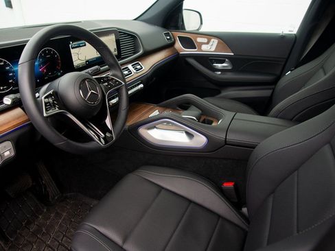 Used 2025 Mercedes-Benz GLE 350 4MATIC image 24