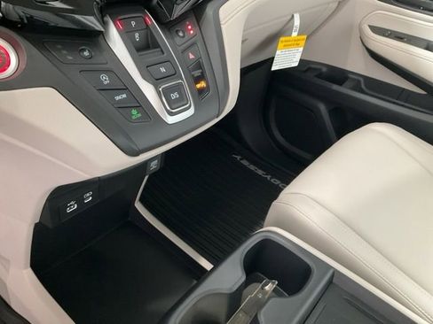 New 2026 Honda Odyssey EX-L image 13