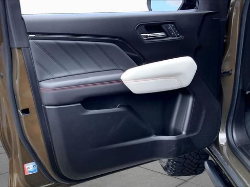 Used 2024 GMC Canyon AT4X AWD/4WD image 21