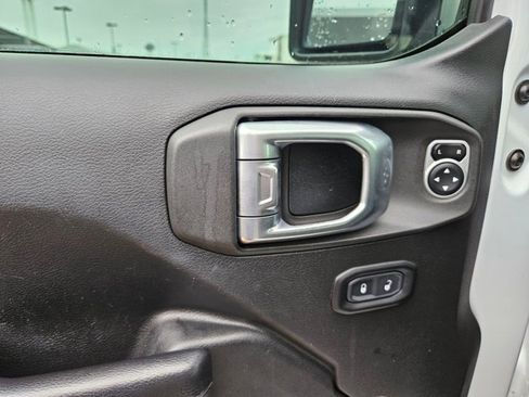 Used 2019 Jeep Wrangler Unlimited Sport S image 24