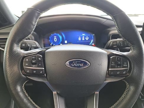Certified 2022 Ford Explorer ST w/ ST Street Pack AWD/4WD image 9