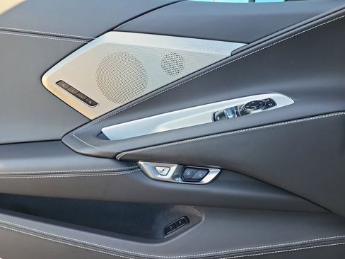 Used 2023 Chevrolet Corvette Stingray Premium Cpe w/ Z51 Performance Package image 11