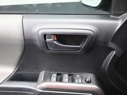 Used 2023 Toyota Tacoma SR5 image 15