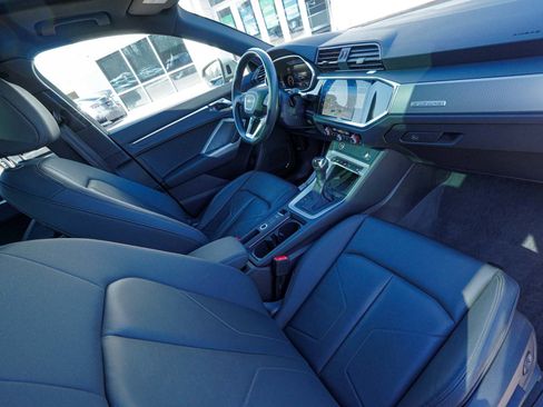 Used 2024 Audi Q3 2.0T Premium Plus image 40