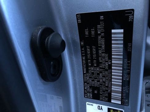 Certified 2026 Toyota Corolla Cross LE FWD image 33