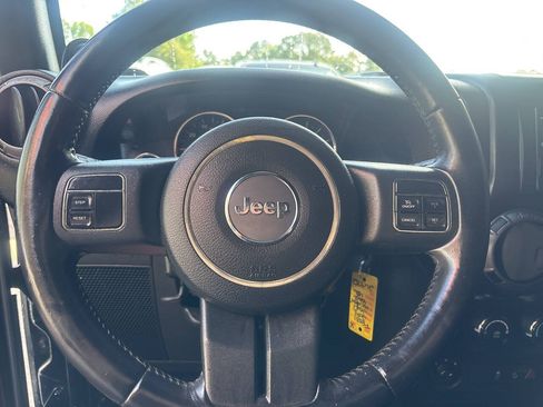 Used 2014 Jeep Wrangler Unlimited Sport w/ Quick Order Package 24S AWD/4WD image 10