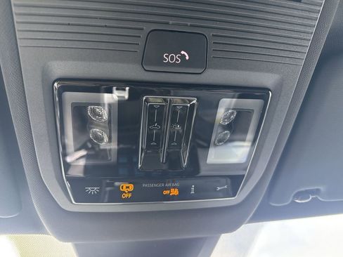 New 2026 Volkswagen Atlas Cross Sport SE AWD/4WD image 12