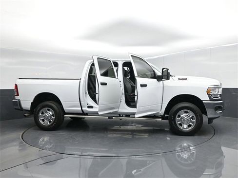 Used 2023 RAM 3500 Tradesman w/ Chrome Appearance Group image 69