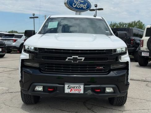 Used 2020 Chevrolet Silverado 1500 LT Trail Boss w/ Safety Package AWD/4WD image 3