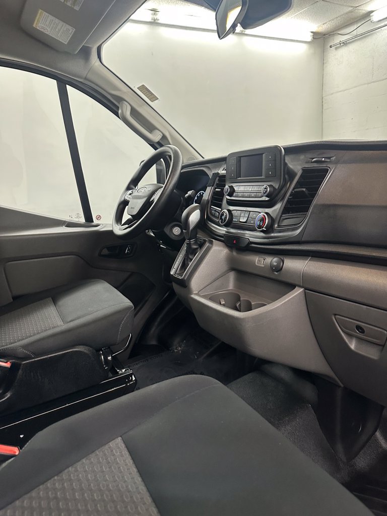 Used 2025 Ford Transit 250 Low Roof w/ Exterior Upgrade Package RWD image 32