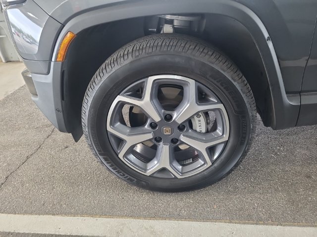 Used 2024 Rivian R1S Adventure Dual AWD/4WD image 18