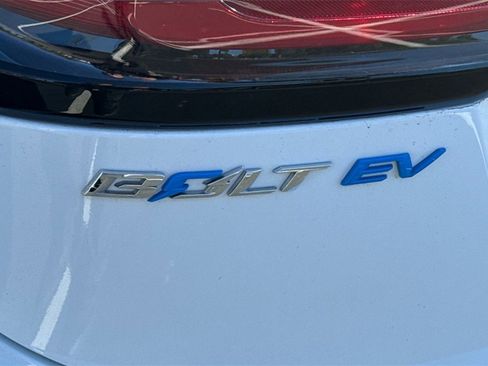 Used 2023 Chevrolet Bolt LT image 11